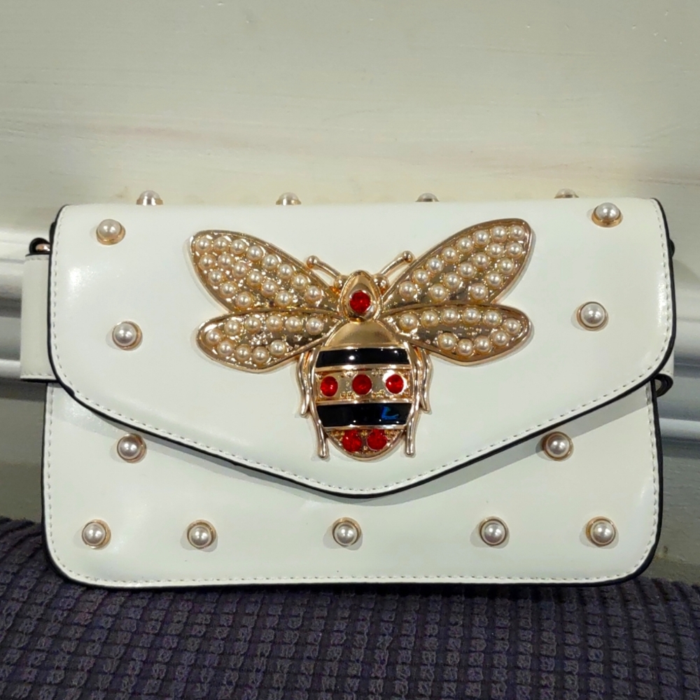 Butterfly crossbody small purses in multiple colors. Please see photos